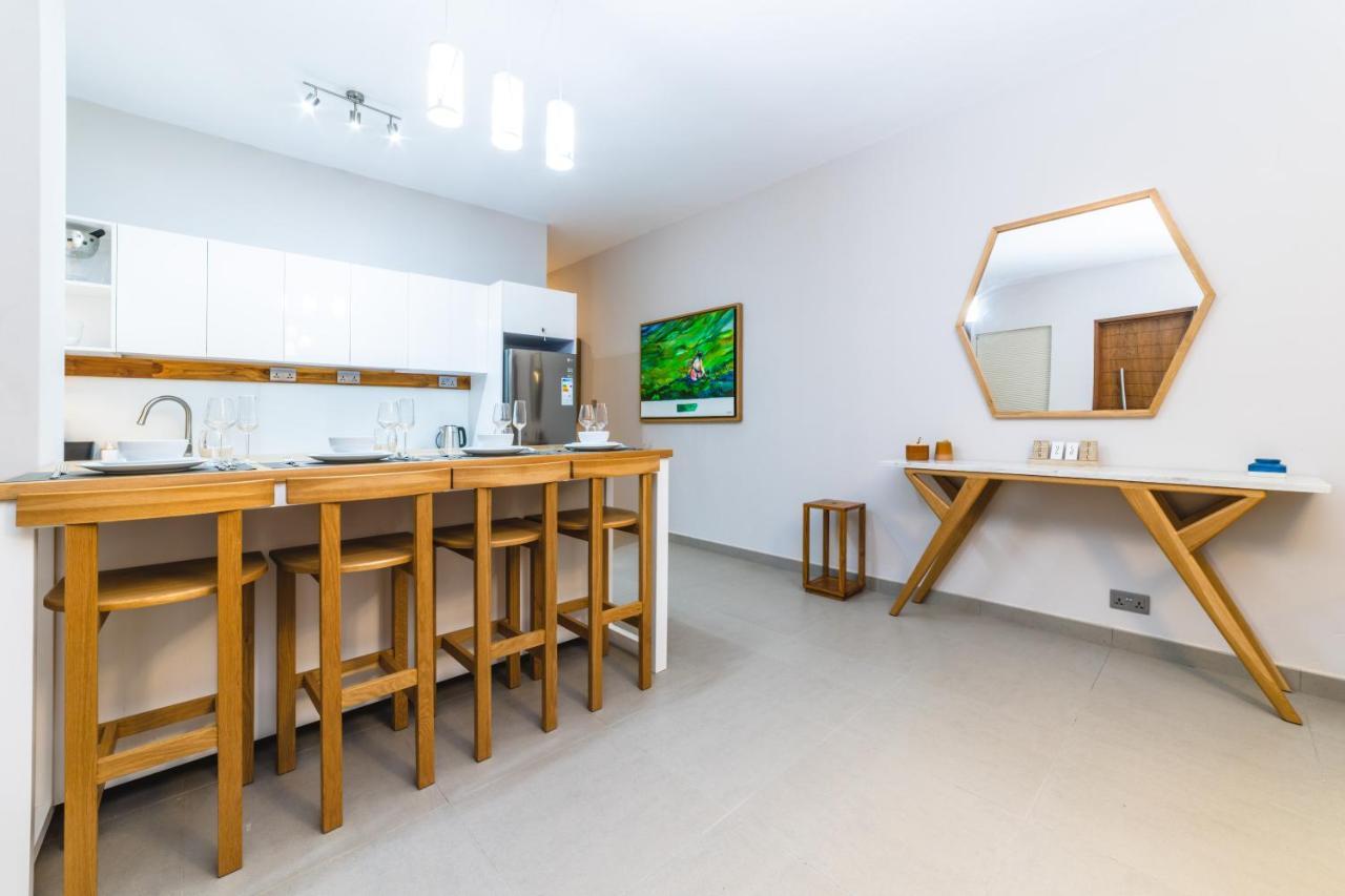 One Bay Residence Unit 15 - Penthouse With Private Roof Top, Jacuzzi And Sea View Grand Bay Εξωτερικό φωτογραφία